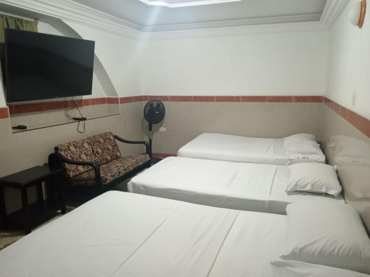 La Hermosa Hotel بوغا المظهر الخارجي الصورة